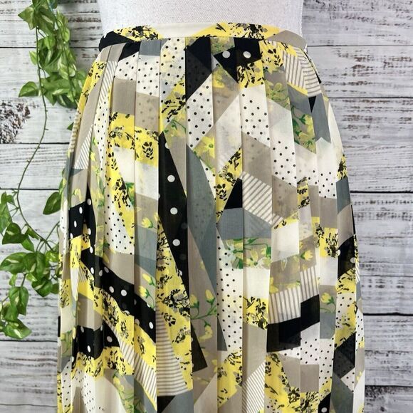 Calvin Klein Skirt size 14 Black Yellow Floral Polka Dots Pleated Knee Modest - Picture 7 of 15